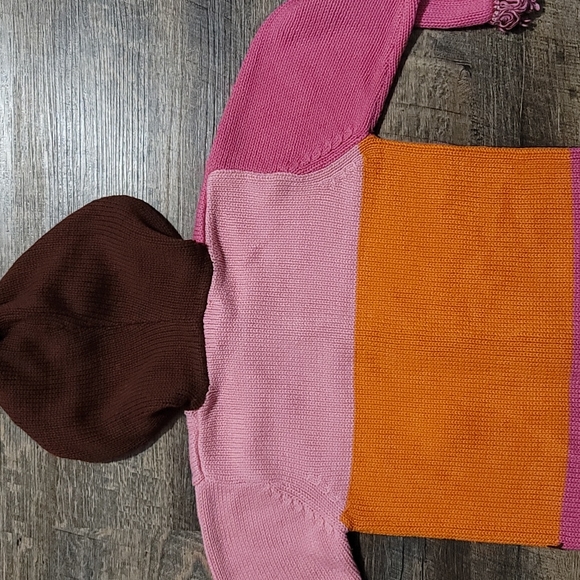 Very Gently Loved girls size 5T by Savannah beautiful sweater multi-color flower - Picture 11 of 14